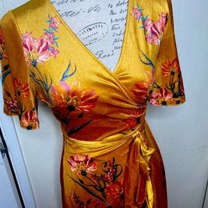 Flying tomato floral faux velvet wrap dress